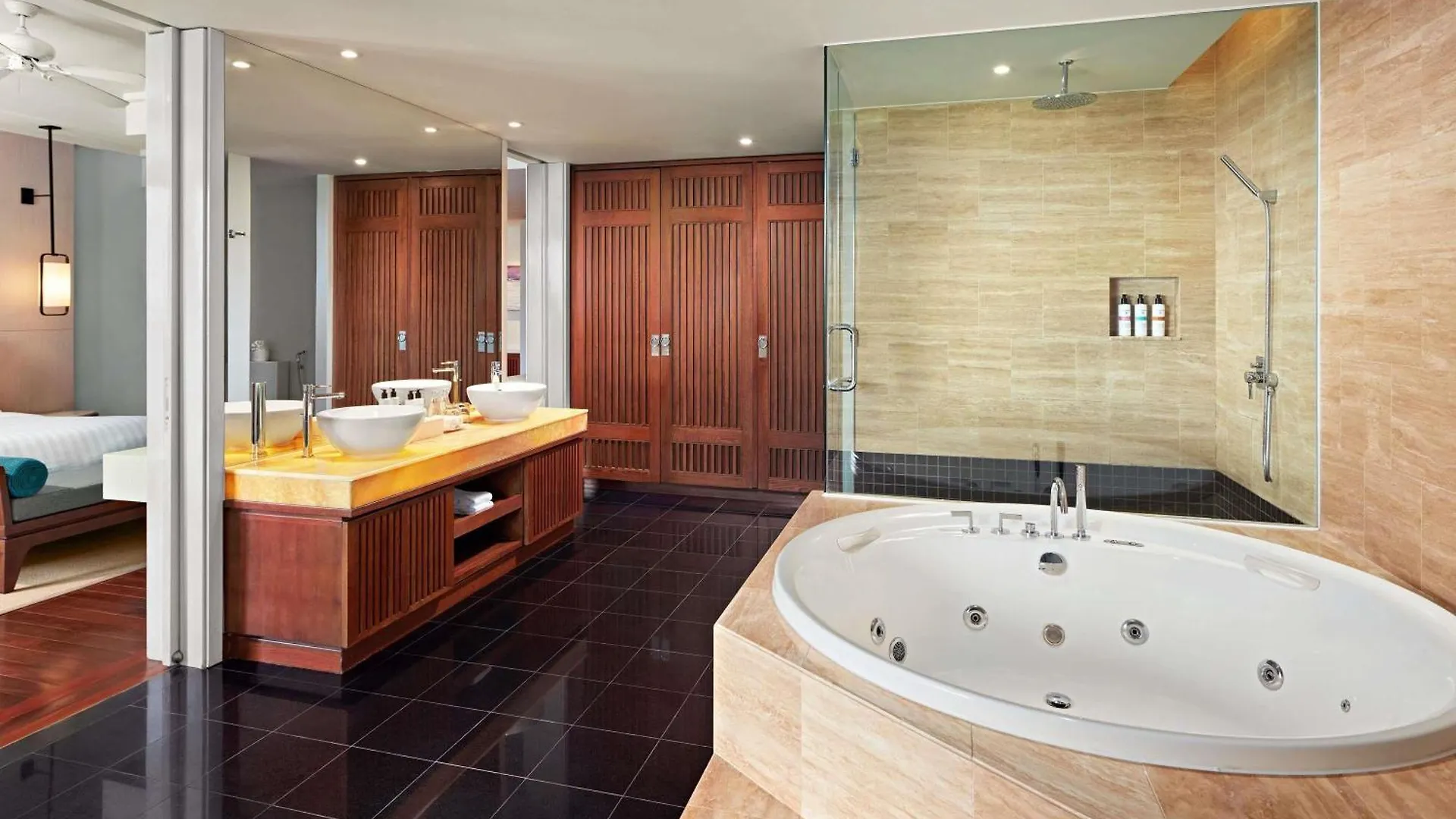 Pullman Danang Beach Resort